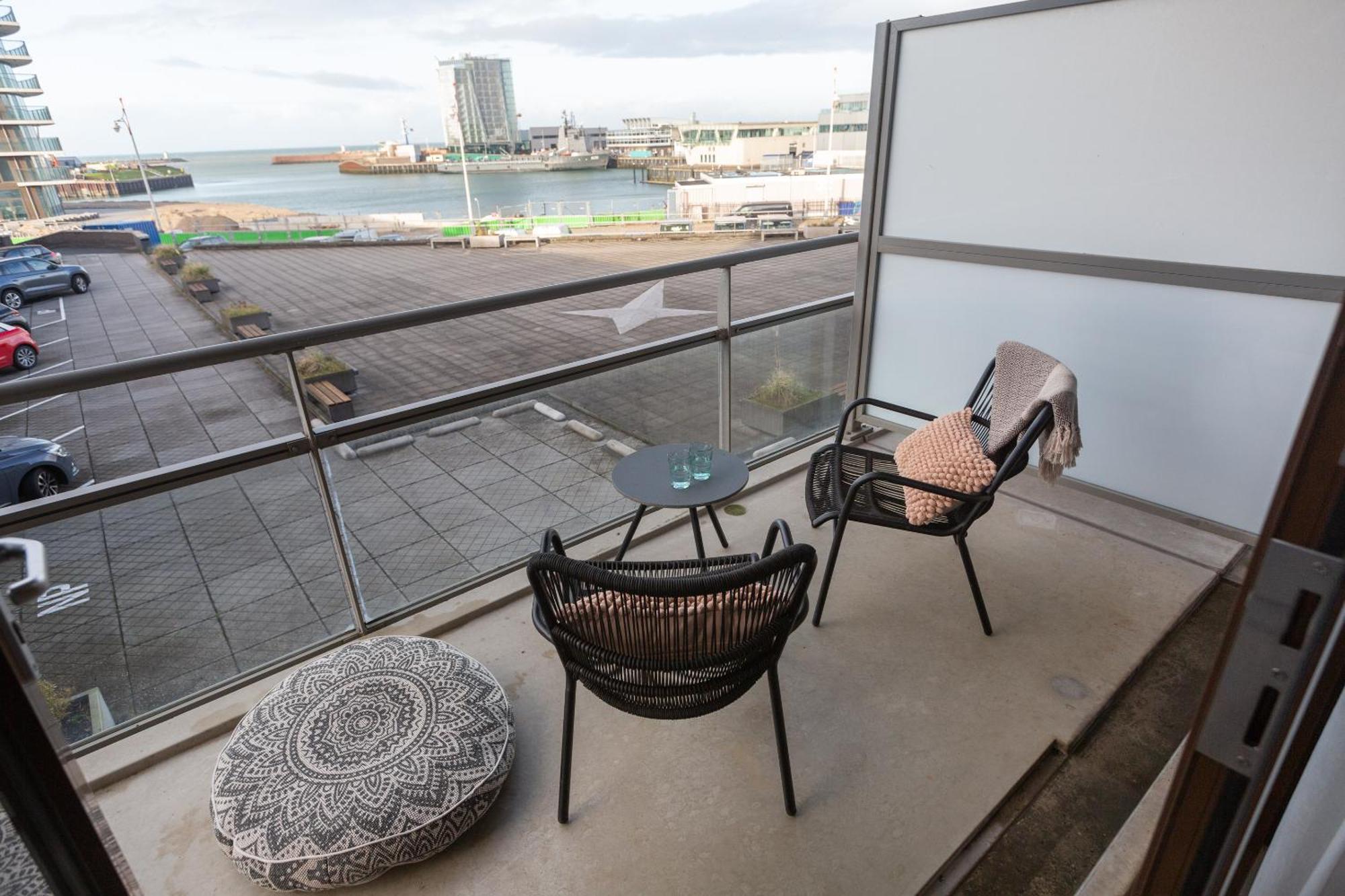 Bizstay Harbour II Scheveningen Apartments Хага Стая снимка