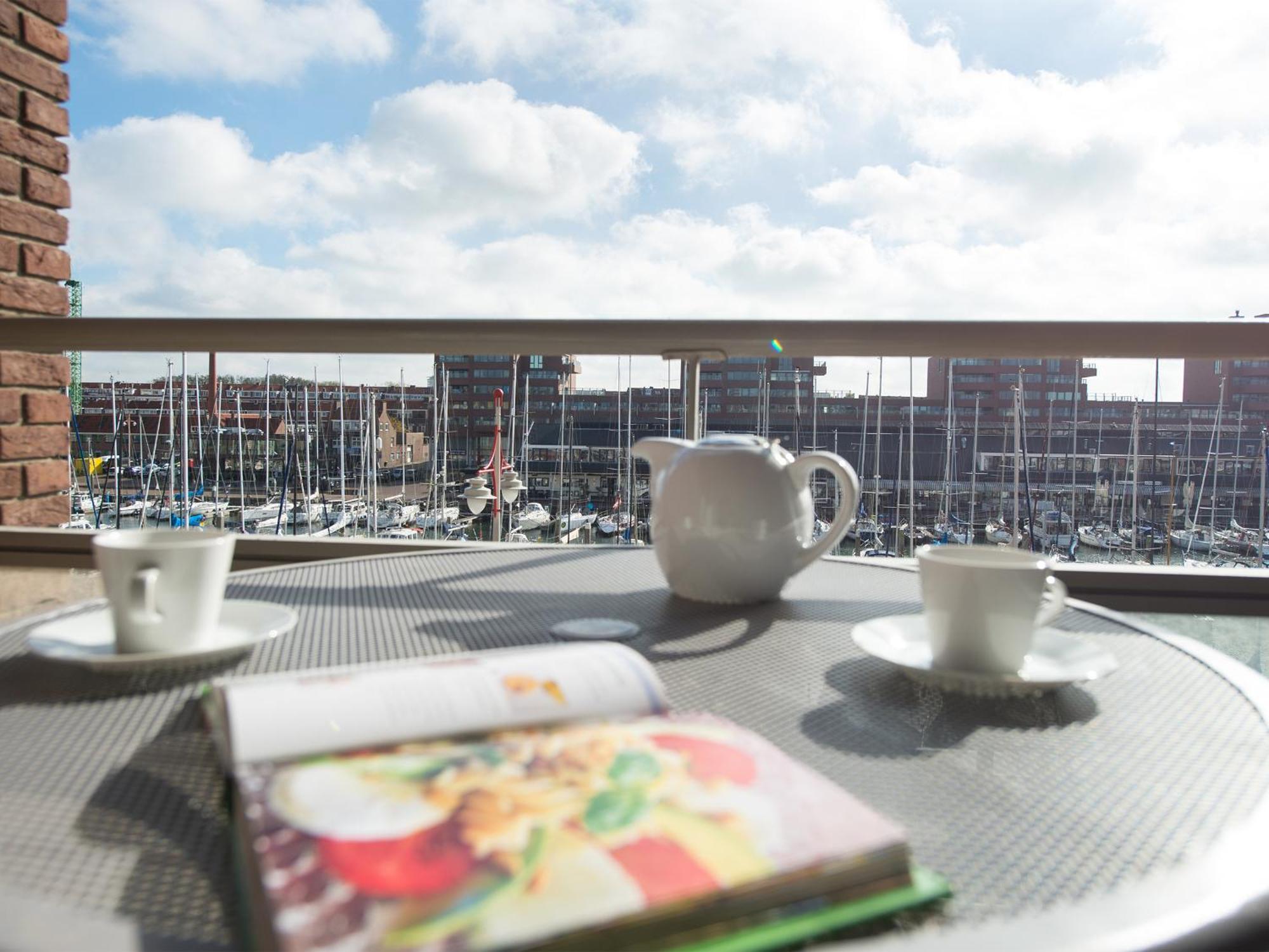 Bizstay Harbour II Scheveningen Apartments Хага Стая снимка