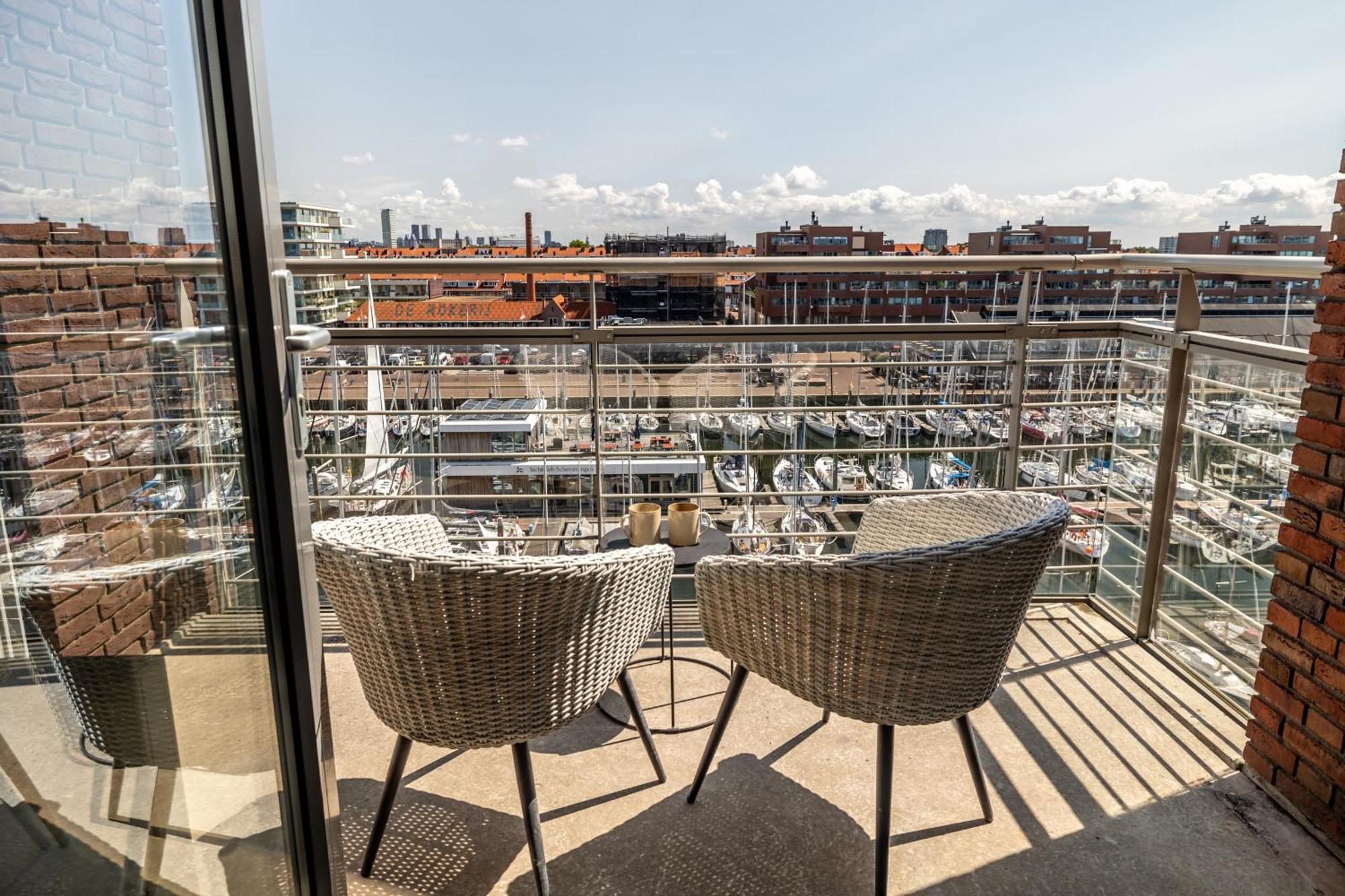 Bizstay Harbour II Scheveningen Apartments Хага Стая снимка