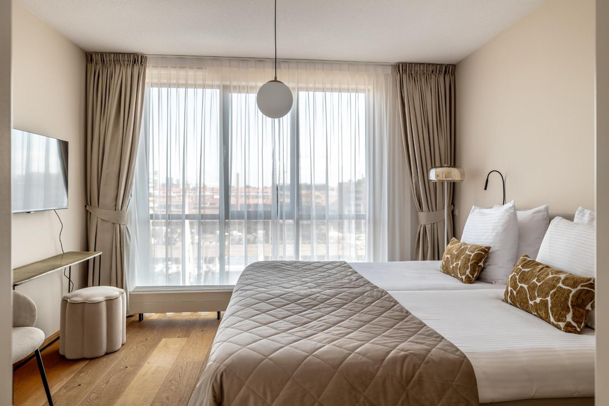 Bizstay Harbour II Scheveningen Apartments Хага Стая снимка